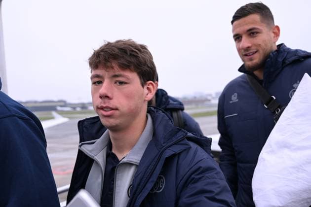 Union s Arnaud Dony and Union s Ismael Kandouss pictured at the departure of Belgian soccer team Royale Union Saint-Gilloise, from Brussels airlines in Zaventem towards Berlin, Germany on Wednesday 08 March 2023. Union is traveling for tomorrow s game against German Union Berlin, the first leg of the round of 16 of the UEFA Europa League competition. LAURIExDIEFFEMBACQ  x62100410x