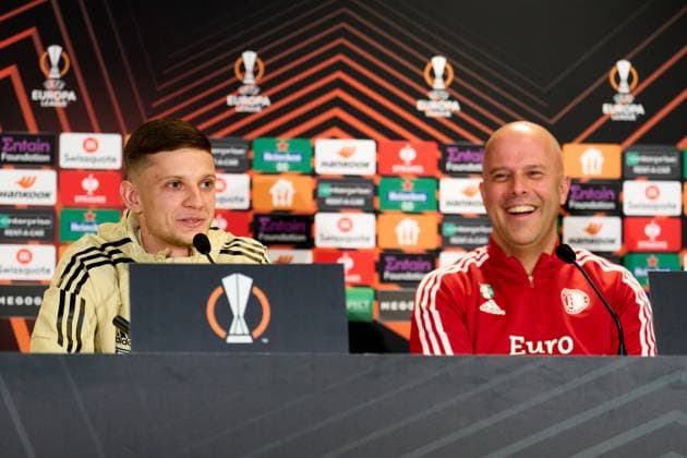 UEFA Europa League: press conference, PK, Pressekonferenz and training of Feyenoord Warsaw - Sebastian Szymanski of Feyenoord, Feyenoord coach Arne Slot during the press conference and training of Feyenoord at Stadion Wojska Polskiego on 8 March 2023 in Warsaw, Poland. Copyright: xTomxBodex