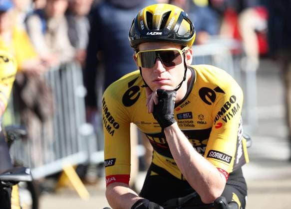 Belgian Nathan Van Hooydonck of Jumbo-Visma pictured at the start of stage 5 of the 81st edition of the Paris-Nice eight days cycling race, 212,4 km from Saint-Symphorien-sur-Coise to Saint-Paul-Trois-Chateaux, France, Thursday 09 March 2023. DAVIDxPINTENS  x62234576x