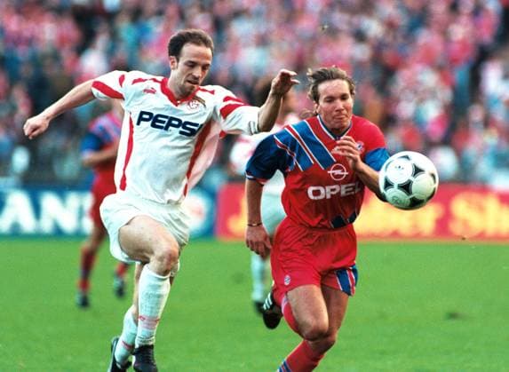 FC Bayern München - 1.FC Köln: Karsten Baumann (l) gegen Michael Sternkopf (r) *** FC Bayern Munich 1 FC Cologne Karsten Baumann l v Michael Sternkopf r