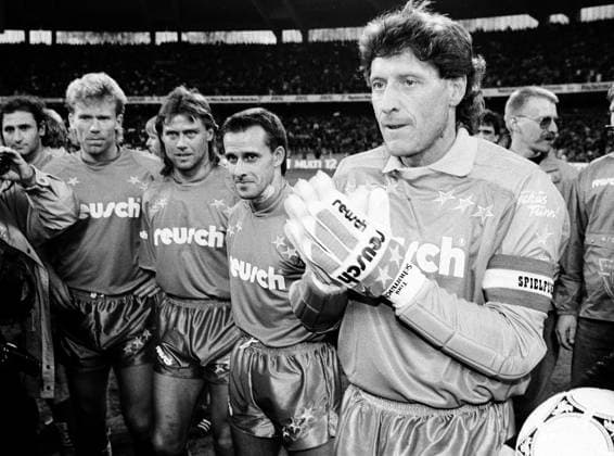 1.FC Köln: Abschiedsspiel Toni Schumacher *** 1 FC Cologne farewell game Toni Schumacher