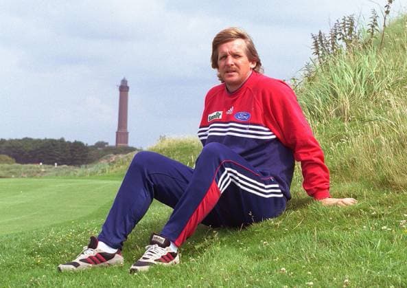 1.FC Köln: Trainer Bernd Schuster *** 1 FC Cologne coach Bernd Schuster
