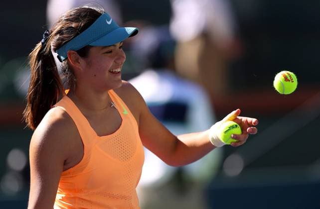 Mandatory Credit: Photo by Ella Ling Shutterstock (13794900ar) Emma Raducanu of GBR celebrates following her match BNP Paribas Open, Tennis, Day 2, Indian Wells Tennis Garden, California, USA- 09 Mar 2023 BNP Paribas Open, Tennis, Day 2, Indian Wells Tennis Garden, California, USA- 09 Mar 2023 Copyright: xEllaxLing Shutterstockx 13794900ar
