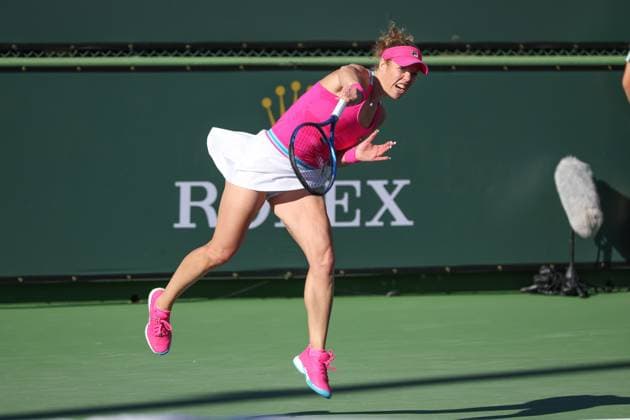 INDIAN WELLS, CA - MARCH 09: Laura Siegemund (GER) serves during the BNP Paribas Open on March 9, 2023 at the Indian Wells Tennis Garden in Indian Wells, CA. (Photo by George Walker Icon Sportswire) TENNIS: MAR 09 BNP Paribas Open Icon23030967
