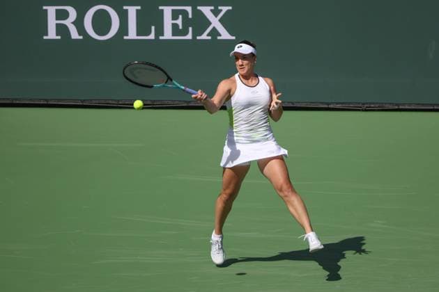 INDIAN WELLS, CA - MARCH 09: Danka Kovinic (MNA) hits a forehand during the BNP Paribas Open on March 9, 2023 at the Indian Wells Tennis Garden in Indian Wells, CA. (Photo by George Walker Icon Sportswire) TENNIS: MAR 09 BNP Paribas Open Icon230309116