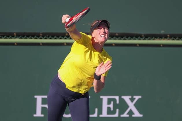 INDIAN WELLS, CA - MARCH 09: Madison Brengle (USA) serves during the BNP Paribas Open on March 9, 2023 at the Indian Wells Tennis Garden in Indian Wells, CA. (Photo by George Walker Icon Sportswire) TENNIS: MAR 09 BNP Paribas Open Icon23030983