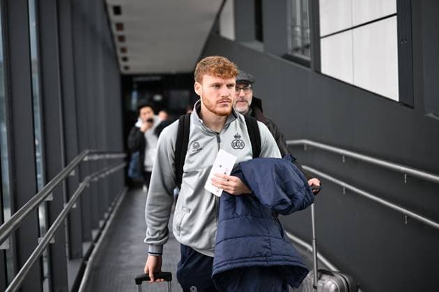 Union s Yorbe Vertessen boards the airplane before the departure of Belgian soccer team Royale Union Saint-Gilloise, from the airport in Berlin, Germany to Zaventem, Belgium on Friday 10 March 2023. Union is traveling home after yesterday s game against German Union Berlin, the first leg of the round of 16 of the UEFA Europa League competition which ended in a 3-3 draw. LAURIExDIEFFEMBACQ  x62390607x