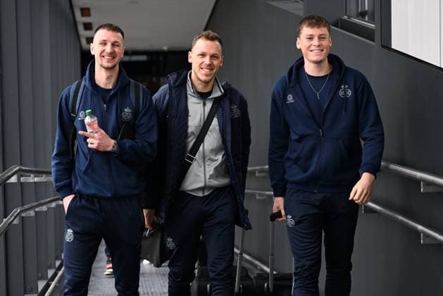Union s Siebe Van Der Heyden, Union s Senne Lynen and Union s Viktor Boone board the airplane for the departure of Belgian soccer team Royale Union Saint-Gilloise, from the airport in Berlin, Germany to Zaventem, Belgium on Friday 10 March 2023. Union is traveling home after yesterday s game against German Union Berlin, the first leg of the round of 16 of the UEFA Europa League competition which ended in a 3-3 draw. LAURIExDIEFFEMBACQ  x62391014x