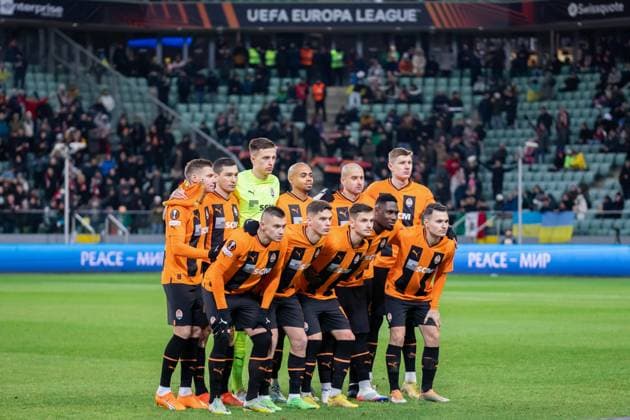 March 9, 2023, Warsaw, Poland: Team of Shakhtar pose for a group photo during the UEFA Europa League 2022 23 1st leg round of 16 match between Shakhtar Donetsk and Feyenoord Rotterdam at Marshal Jozef Pilsudski Municipal Stadium of Legia Warsaw..Final score: Shakhtar Donetsk 1:1 Feyenoord Rotterdam. Warsaw Poland - ZUMAs197 20230309_zaa_s197_645 Copyright: xMikolajxBarbanellx