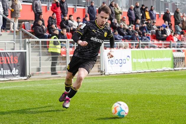 Saturday, 11 03 2023 Season 2022 2023 15 Matchday A Junior Bundesliga at Ulrich Haberland Stadion, Leverkusen, Germany SV Bayer Leverkusen U19 BV Borussia Dortmund U19 Vasco Walz Borussia Dortmund U19 8