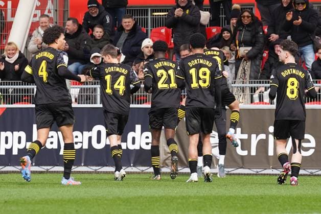 Saturday, 11 03 2023 Season 2022 2023 15 Matchday A Junioren Bundesliga at Ulrich Haberland Stadion, Leverkusen, Germany SV Bayer Leverkusen U19 BV Borussia Dortmund U19 Cheering after the 1 2 by Vincenzo Onofrietti Borussia Dortmund U19 23