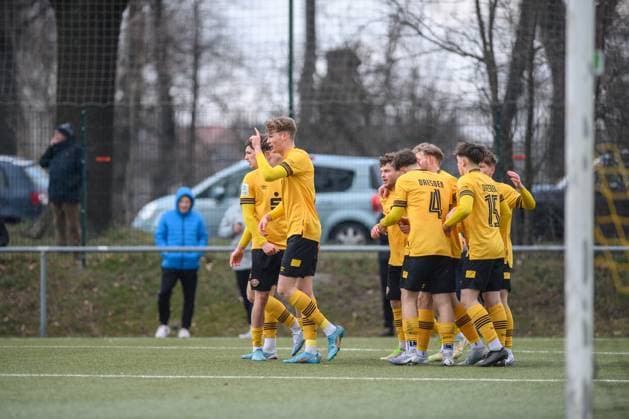 Dresdens Lucas Ehrlich U19 cheers after his goal to equalize 1 1 SG Dynamo Dresden U19 1 FC Union Berlin Football season 2022 2023 Sportpark Ostra Dresden 11 March 2023