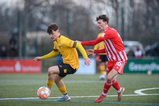 Dresdens Nik Orth on the ball SG Dynamo Dresden U19 1 FC Union Berlin Football season 2022 2023 Sportpark Ostra Dresden 11 March 2023