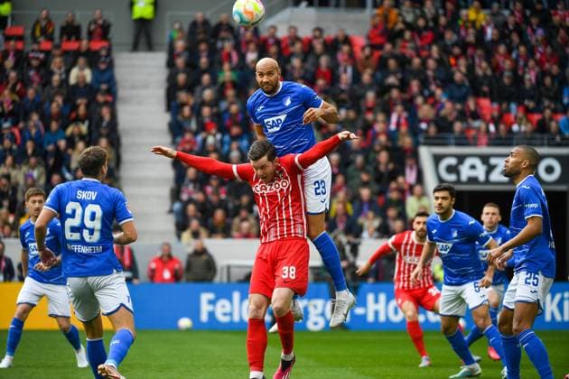 Bilder des Jahres 2023, Sport 03 März Sport Themen der Woche KW10 Sport Bilder des Tages Fussball 1. Bundesliga 24. Spieltag - 22 23 - SC Freiburg vs. TSG 1899 Hoffenheim - 12-03-2023 John Anthony Brooks (TSG 1899 Hoffenheim 23) beim Kopfballduell mit Michael Gregoritsch (SC Freiburg 38). Fussball 1. Bundesliga: SC Freiburg vs. TSG 1899 Hoffenheim am Sonntag, den 12. Maerz 2023 im Europa-Park Stadion in Freiburg im Breisgau DFL REGULATIONS PROHIBIT ANY USE OF PHOTOGRAPHS AS IMAGE SEQUENCES AND OR QUASI-VIDEO. *** Football 1 Bundesliga 24 Matchday 22 23 SC Freiburg vs TSG 1899 Hoffenheim 12 03 2023 John Anthony Brooks TSG 1899 Hoffenheim 23 in a header duel with Michael Gregoritsch SC Freiburg 38 Football 1 Bundesliga SC Freiburg vs TSG 1899 Hoffenheim on Sunday, 12 March 2023 at Europa Park Stadium in Freiburg im Breisgau DFL REGULATIONS PROHIBIT ANY USE OF PHOTOGRAPHS AS IMAGE SEQUENCES AND OR QUASI VIDEO Copyright: xBEAUTIFULxSPORTS GerdxGruendlx