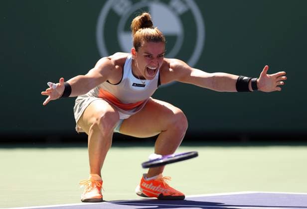 Mandatory Credit: Photo by Ella Ling Shutterstock (13795074c) Maria Sakkari of Greece celebrates BNP Paribas Open, Tennis, Day 5, Indian Wells Tennis Garden, California, USA- 12 Mar 2023 BNP Paribas Open, Tennis, Day 5, Indian Wells Tennis Garden, California, USA- 12 Mar 2023  Copyright: xEllaxLing Shutterstockx 13795074c