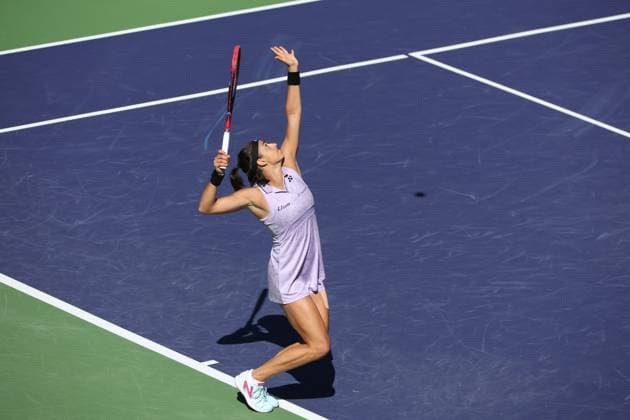 INDIAN WELLS, CA - MARCH 13: Caroline Garcia (FRA) serves during the BNP Paribas Open on March 13, 2023 at the Indian Wells Tennis Garden in Indian Wells, CA. (Photo by George Walker Icon Sportswire) TENNIS: MAR 13 BNP Paribas Open Icon230313007
