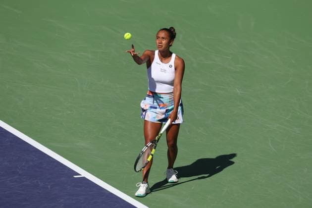 INDIAN WELLS, CA - MARCH 13: Leylah Fernandez (CAN) serves during the BNP Paribas Open on March 13, 2023 at the Indian Wells Tennis Garden in Indian Wells, CA. (Photo by George Walker Icon Sportswire) TENNIS: MAR 13 BNP Paribas Open Icon230313011