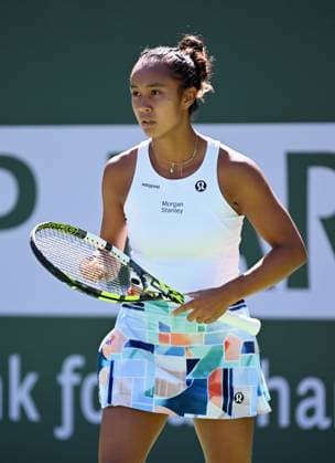 INDIAN WELLS, CA - MARCH 13: Leylah Fernandez of Canada on the court during a break in the action of a tennis match at the BNP Paribas Open played on March 13, 2023 at the Indian Wells Tennis Garden in Indian Wells, CA. (Photo by John Cordes Icon Sportswire) TENNIS: MAR 13 BNP Paribas Open Icon506230313003