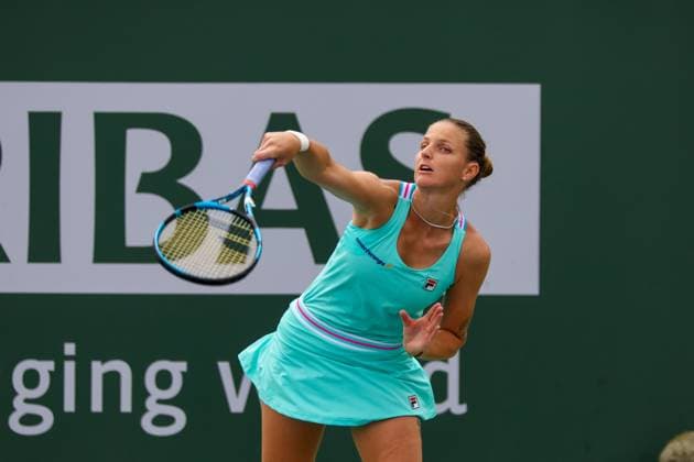 INDIAN WELLS, CA - MARCH 14: Karolina Pliskova (CZE) serves during the BNP Paribas Open on March 14, 2023 at the Indian Wells Tennis Garden in Indian Wells, CA. (Photo by George Walker Icon Sportswire) TENNIS: MAR 14 BNP Paribas Open Icon230314013
