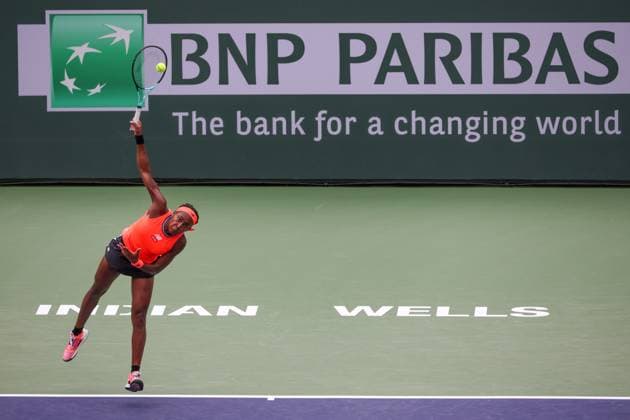 INDIAN WELLS, CA - MARCH 14: Coco Gauff (USA) serves during the BNP Paribas Open on March 14, 2023 at the Indian Wells Tennis Garden in Indian Wells, CA. (Photo by George Walker Icon Sportswire) TENNIS: MAR 14 BNP Paribas Open Icon230314025