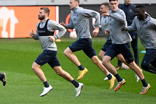 ANDERLECHT, BELGIUM - MARCH 15 : Nieuwkoop Bart defender of Union St-Gilloise pictured during a training session ahead of the UEFA Europa League round of 16, 2nd leg between Royal Union Saint-Gilloise and FC Union Berlin on March 15, 2023 in Anderlecht, Belgium, 15 03 2023 ( Royal Union Saint-Gilloise v Union Berlin - UEFA Europa League Media Activities 15 03 2023 PhotoNews Panoramic 