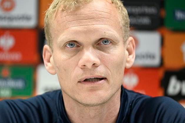 ANDERLECHT, BELGIUM - MARCH 15 : Geraerts Karel head coach of Union St-Gilloise talking to the press during a press conference, PK, Pressekonferenz ahead of the UEFA Europa League round of 16, 2nd leg between Royal Union Saint-Gilloise and FC Union Berlin on March 15, 2023 in Anderlecht, Belgium, 15 03 2023 ( Royal Union Saint-Gilloise v Union Berlin - UEFA Europa League Media Activities 15 03 2023 PhotoNews Panoramic 