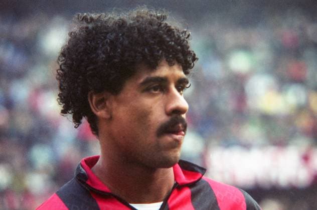 18.11.1990, Milan, Stadio Giuseppe Meazza, Serie A: Milan - Inter, Frank Rijkaard (Milan) Milan Stadio Giuseppe Meazza Lombdardy Italy *** 18 11 1990, Milan, Stadio Giuseppe Meazza, Serie A Milan Inter, Frank Rijkaard Milan Milan Stadio Giuseppe Meazza Lombdardy Italy  Copyright: xJustPictures.ch LuigixRizzox
