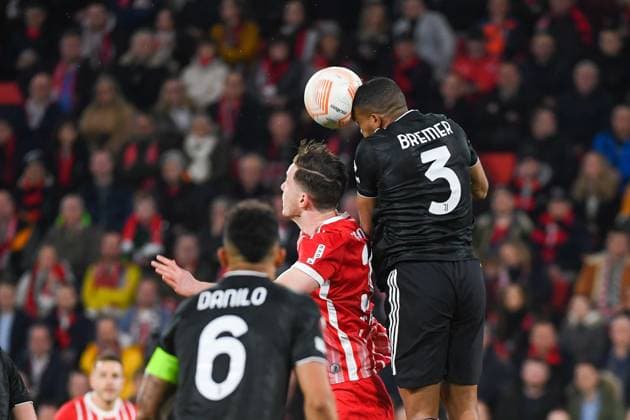Football Europa League Round of 16 second leg 22 23 SC Freiburg vs Juventus Turin 16 03 2023 Gleison Bremer Juventus Turin 3 in the header duel with Michael Gregoritsch SC Freiburg 38 Football Europa League Round of 16 second leg SC Freiburg vs Juventus Turin on Thursday, March 16, 2023 at Europa Park Stadium in Freiburg im Breisgau, Germany Copyright: xBEAUTIFULxSPORTS GerdxGruendlx