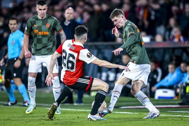 ROTTERDAM, 04-03-2023, Stadium de Kuip, UEFA Europa League Football, season 2022 2023, Match between Feyenoord and Shakhtar Donetsk, Shakhtar player Artem Bondarenko, Feyenoord player Oussama Idrissi Feyenoord - Shakhtar Donetsk  x20231825x Copyright: