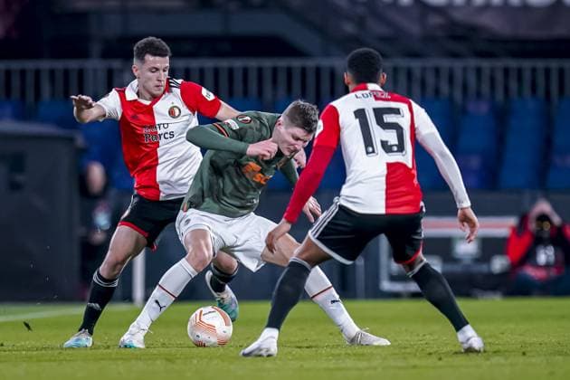 ROTTERDAM, 04-03-2023, Stadium de Kuip, UEFA Europa League Football, season 2022 2023, Match between Feyenoord and Shakhtar Donetsk, Feyenoord player Oussama Idrissi, Shakhtar player Artem Bondarenko Feyenoord - Shakhtar Donetsk  x20231871x Copyright: