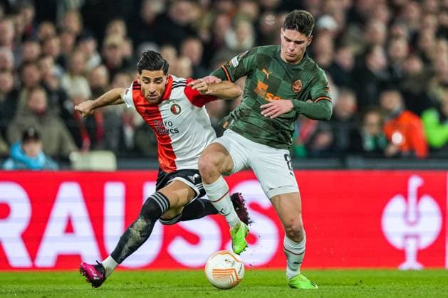 UEFA Europa League: Feyenoord v Shakhtar Donetsk Rotterdam - Alireza Jahanbakhsh of Feyenoord, Georgiy Sudakov of Shakhtar Donetsk during the match between Feyenoord v Shakhtar Donetsk at Stadion Feijenoord De Kuip on 16 March 2023 in Rotterdam, the Netherlands. Copyright: xTomxBodex