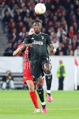 16 03 2023, xtvx, football UEFA Europa League 1 8 final, SC Freiburg Juventus Turin emspor, v l Moise Kean Juventus Turin DFL DFB REGULATIONS PROHIBIT ANY USE OF PHOTOGRAPHS as IMAGE SEQUENCES and or QUASI VIDEO Freiburg