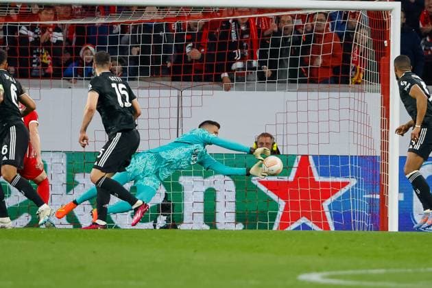 Wojciech Szczesny Juventus Turin, 01 saves a shot , GER, SC Freiburg vs Juventus Turin, Football, UEFA Europa League, Round of 16, 16 03 2023 GER, SC Freiburg vs Juventus Turin, Football, UEFA Europa League, Round of 16, 16 03 2023 Freiburg im Breisgau, Germany Copyright: xEibner-Pressefoto GrantxHubbsx EP_GHS