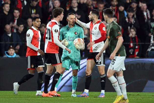 ROTTERDAM - (l-r) Mats Wieffer of Feyenoord, Feyenoord goalkeeper Timon Wellenreuther, David Hancko of Feyenoord during the UEFA Europa league round of 16 match between Feyenoord and Shakhtar Donetsk at Feyenoord Stadion de Kuip on March 16, 2023 in Rotterdam, Netherlands. ANP OLAF KRAAK Feyenoord v Shakhtar Donetsk: Round of 16 Leg Two - UEFA Europa League 2022 2023 xVIxANPxSportx xxANPxIVx 465139831 originalFilename: 465139831.jpg
