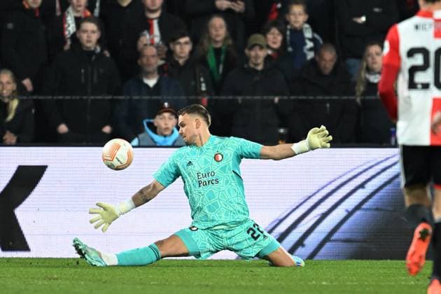 ROTTERDAM - Feyenoord goalkeeper Timon Wellenreuther during the UEFA Europa league round of 16 match between Feyenoord and Shakhtar Donetsk at Feyenoord Stadion de Kuip on March 16, 2023 in Rotterdam, Netherlands. ANP OLAF KRAAK Feyenoord v Shakhtar Donetsk: Round of 16 Leg Two - UEFA Europa League 2022 2023 xVIxANPxSportx xxANPxIVx 465139983 originalFilename: 465139983.jpg