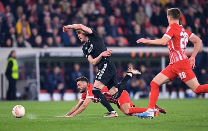 FOOTBALL EUROPE LEAGUE SEASON 2022 2023 Round of 16 second leg SC Freiburg Juventus Turin 16 03 2022 Dusan Vlahovic center, Juventus Turin against Manuel Gulde ground SC Freiburg and Matthias Ginter right, SC Freiburg