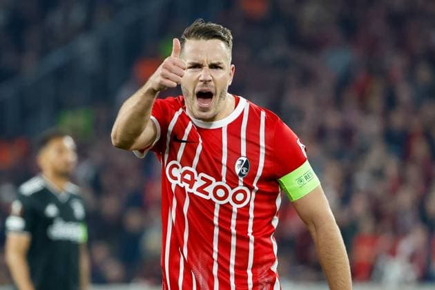 Christian Guenter SC Freiburg, 30 gesture, gestures, gestures , GER, SC Freiburg vs Juventus Turin, football, UEFA Europa League, Round of 16, 16 03 2023 GER, SC Freiburg vs Juventus Turin, football, UEFA Europa League, Round of 16, 16 03 2023 Freiburg im Breisgau, Germany Copyright: xEibner-Pressefoto GrantxHubbsx EP_GHS