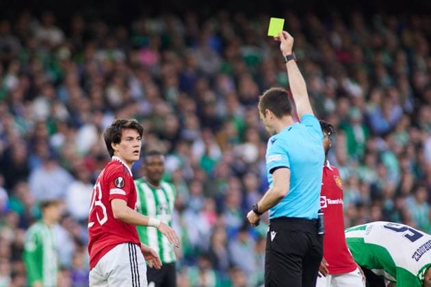 March 16, 2023, SEVILLA, SEVILLA, SPAIN: Facundo Pellistri of Manchester United, ManU see the yellow card during the UEFA Europa League round of 16 second leg match between Real Betis and Manchester United at Benito Villamarin Stadium on March 16, 2023 in Sevilla, Spain. SEVILLA SPAIN - ZUMAa181 20230316_zaa_a181_045 Copyright: xJoaquinxCorcherox