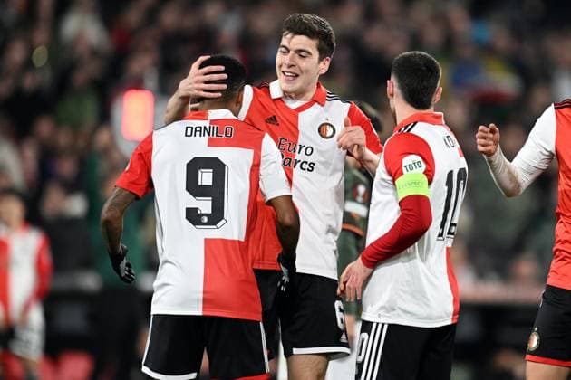 ROTTERDAM - Danilo of Feyenoord, Jacob Rasmussen of Feyenoord, Orkun Kokcu of Feyenoord celebrate the 7-0 during the UEFA Europa league round of 16 match between Feyenoord and Shakhtar Donetsk at Feyenoord Stadion de Kuip on March 16, 2023 in Rotterdam, Netherlands. ANP OLAF KRAAK Feyenoord v Shakhtar Donetsk: Round of 16 Leg Two - UEFA Europa League 2022 2023 xVIxANPxSportx xxANPxIVx 465144102 originalFilename: 465144102.jpg