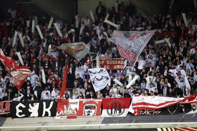 ANDERLECHT, BELGIUM - MARCH 16 : supporters during the UEFA Europa League round of 16, 2nd leg between Royal Union Saint-Gilloise and FC Union Berlin on March 16, 2023 in Anderlecht, Belgium, 16 03 2023 ( Royal Union Saint-Gilloise v Union Berlin - UEFA Europa Leag PhotoNews Panoramic 