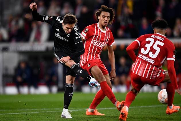 SC Freiburg v Juventus FC - UEFA Europa League Federico Chiesa of Juventus FC cores a goal during the UEFA Europa League round of 16 football match between SC Freiburg and Juventus FC. Freiburg im Breisgau Germany Copyright: xNicolòxCampox