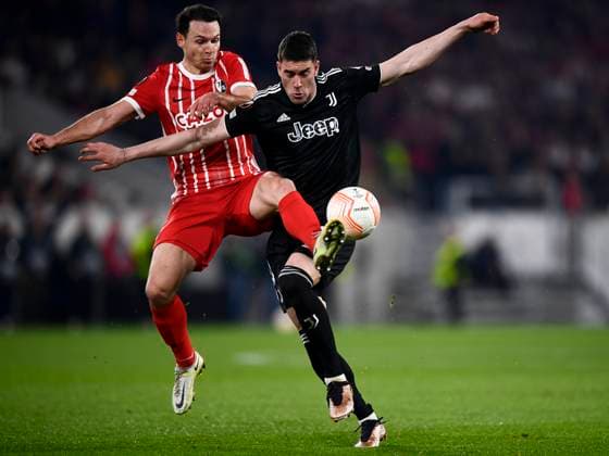 SC Freiburg v Juventus FC - UEFA Europa League Dusan Vlahovic of Juventus FC competes for the ball with Nicolas Hofler of SC Freiburg during the UEFA Europa League round of 16 football match between SC Freiburg and Juventus FC. Freiburg im Breisgau Germany Copyright: xNicolòxCampox