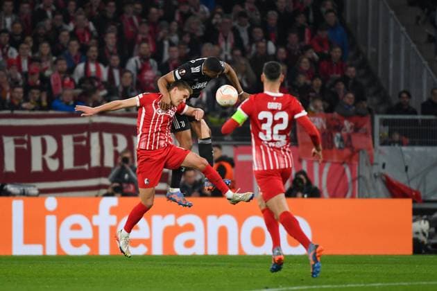 Football Europa League Round of 16 second leg 22 23 SC Freiburg vs Juventus Turin 16 03 2023 Gleison Bremer Juventus Turin 3 in the header duel with Nils Petersen SC Freiburg 18 Football Europa League Round of 16 second leg SC Freiburg vs Juventus Turin on Thursday, March 16, 2023 at Europa Park Stadium in Freiburg im Breisgau, Germany Copyright: xBEAUTIFULxSPORTS GerdxGruendlx