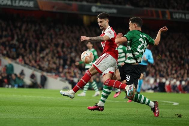 16th March 2023; Emirates Stadium, London, England; Europa League Football, Round of 16, Second Leg, Arsenal versus Sporting Lisbon; Pedro Goncalves of Sporting Lisbon challenges Fabio Vieira of Arsenal in the area  ActionPlus12487211 ShaunxBrooks