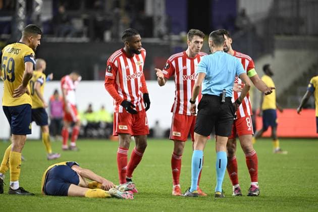 ANDERLECHT, BELGIUM - MARCH 16 : Haberer Janik midfielder of Union Berlin receives a red card during the UEFA Europa League round of 16, 2nd leg between Royal Union Saint-Gilloise and FC Union Berlin on March 16, 2023 in Anderlecht, Belgium, 16 03 2023 ( Royal Union Saint-Gilloise v Union Berlin - UEFA Europa League PhotoNews Panoramic 
