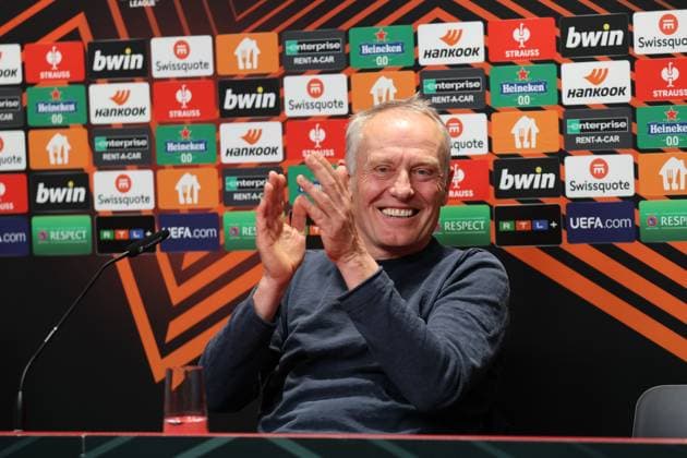 Freiburg, Germany 16 March 2023 Europa League 2022 2023 1 8 final SC Freiburg vs Juventus Turin In picture coach Christian Streich SC Freiburg laughs and claps in press conference, PK Europa Park stadium Baden Württemberg Copyright: xFotostandx xHettichx