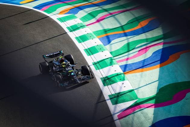 44 HAMILTON Lewis (gbr), Mercedes AMG F1 Team W14, action during the Formula 1 STC Saudi Arabian Grand Prix 2023, 2nd round of the 2023 Formula One World Championship, WM, Weltmeisterschaft from March 17 to 19, 2023 on the Jeddah Corniche Circuit, in Jeddah, Saudi Arabia - F1 - SAUDI ARABIAN GRAND PRIX 2023 DPPI Panoramic  20230317_G0OD5849