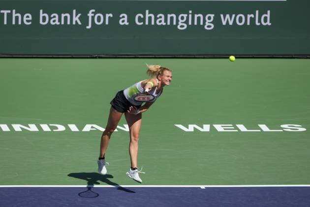 INDIAN WELLS, CA - MARCH 17: Katerina Siniakova (CZE) serves during the BNP Paribas Open on March 17, 2023 at the Indian Wells Tennis Garden in Indian Wells, CA. (Photo by George Walker Icon Sportswire) TENNIS: MAR 17 BNP Paribas Open Icon230317027