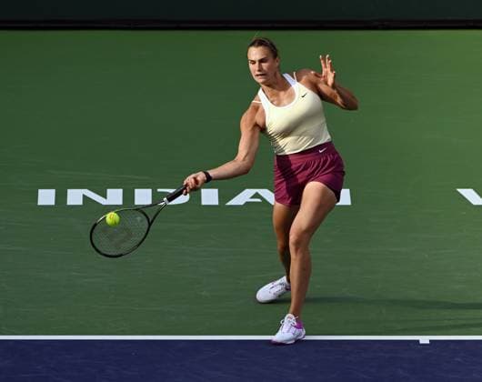 INDIAN WELLS, CA - MARCH 17: Aryna Sabalenka returns the ball during a semifinal round match at the BNP Paribas Open tennis tournament played on March 17, 2023 at the Indian Wells Tennis Garden in Indian Wells, CA. (Photo by John Cordes Icon Sportswire) TENNIS: MAR 17 BNP Paribas Open Icon506230317103