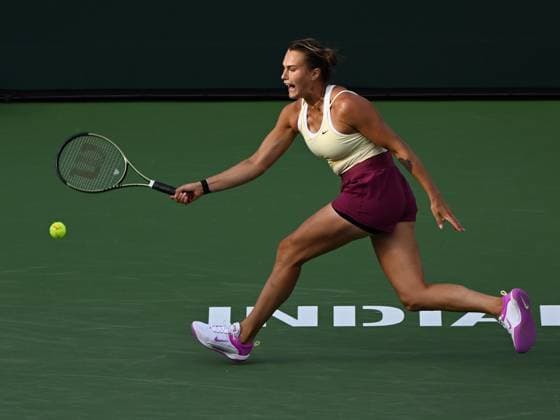 INDIAN WELLS, CA - MARCH 17: Aryna Sabalenka chases after and returns the ball during a semifinal round match at the BNP Paribas Open tennis tournament played on March 17, 2023 at the Indian Wells Tennis Garden in Indian Wells, CA. (Photo by John Cordes Icon Sportswire) TENNIS: MAR 17 BNP Paribas Open Icon506230317105